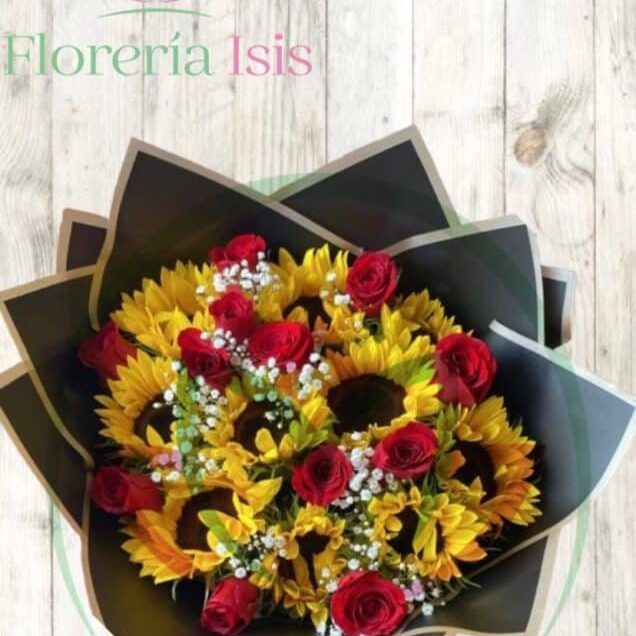 Ramo de 12 rosas y 10 girasoles, de Florería Isis