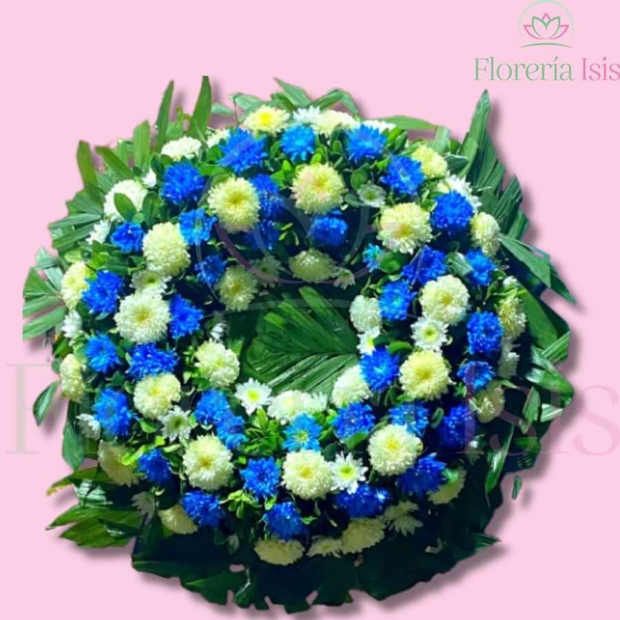 Corona floral azul, de Florería Isis